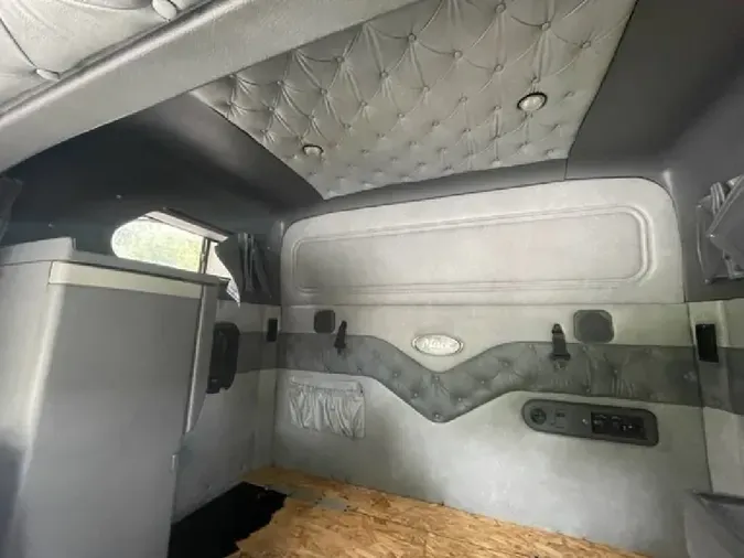 2015 MACK CXU613