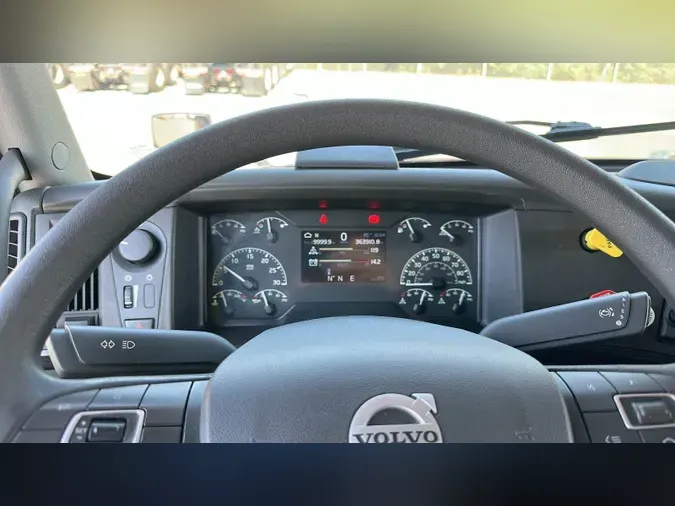 2022 Volvo VNL