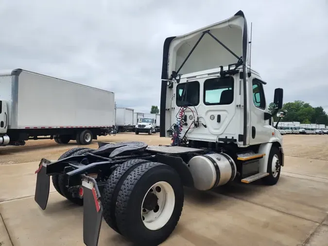 2018 FREIGHTLINER/MERCEDES CASCADIA 1132b2962e762e65c0e58b34dbe47808400