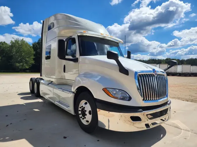 2020 NAVISTAR INTERNATIONAL LT625 SLPR CAB