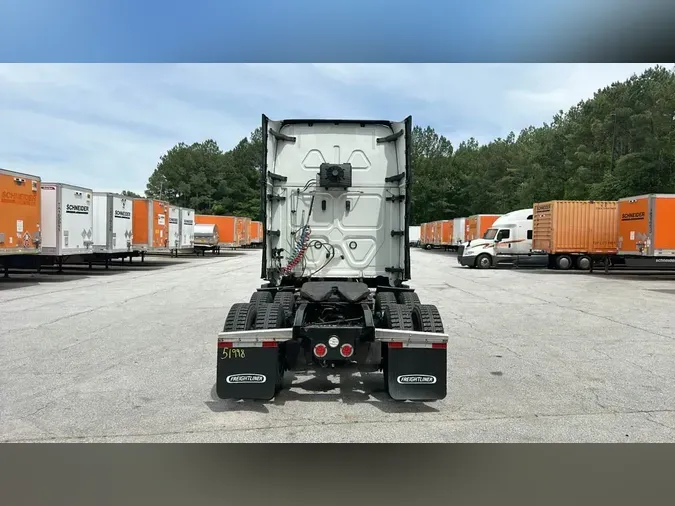 2021 Freightliner Cascadia