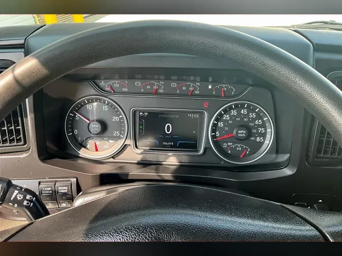 2022 INT LT625 6x4