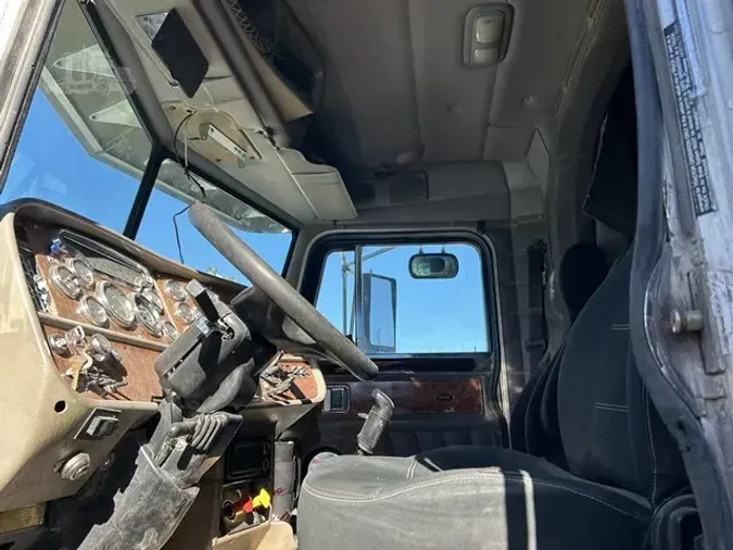 2002 PETERBILT 379EXHD