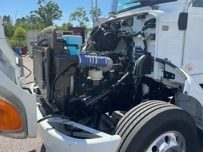 2020 Peterbilt 337