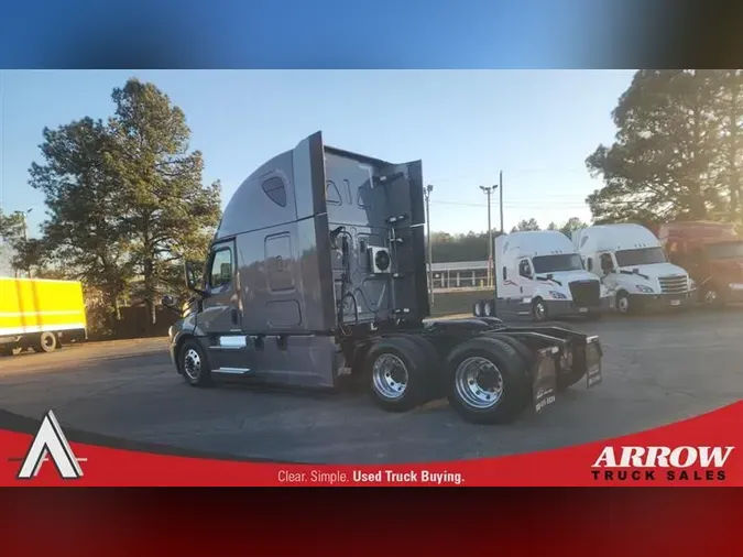 2021 FREIGHTLINER CA126