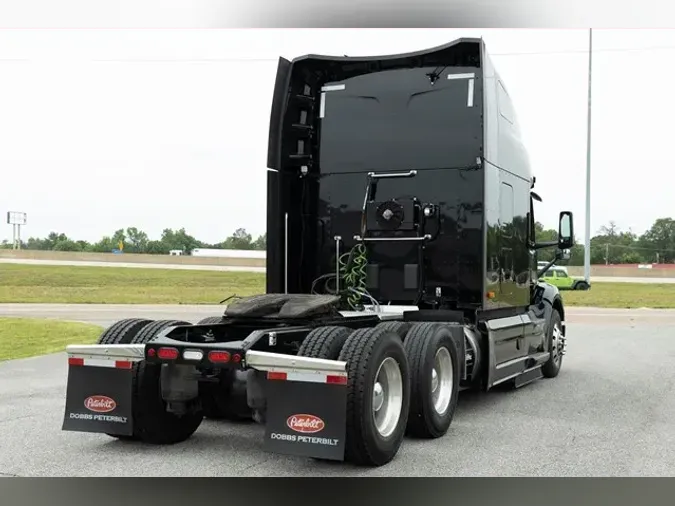 2023 PETERBILT 579