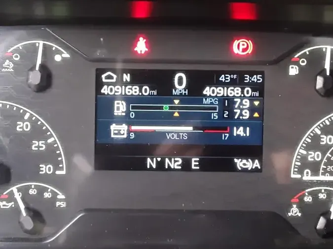 2020 VOLVO VNR64T-640