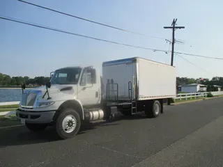 2017 INTERNATIONAL 4300
