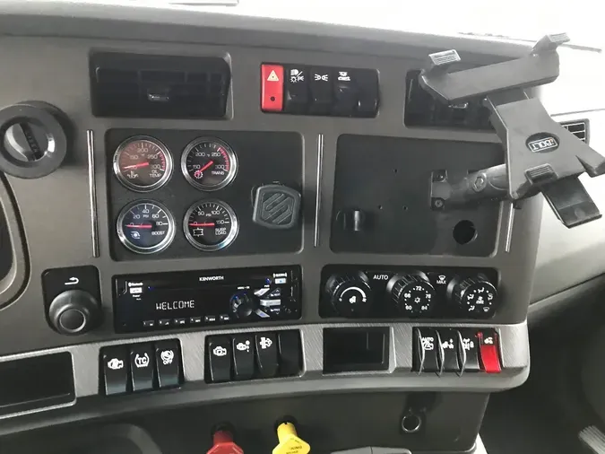 2018 KENWORTH T680