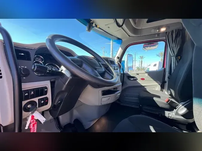 2021 PETERBILT 579