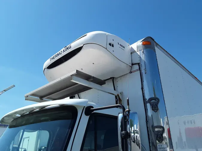 2020 FREIGHTLINER/MERCEDES M2 106