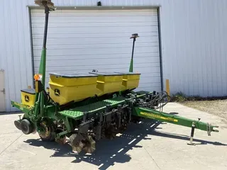 2006 John Deere 1750
