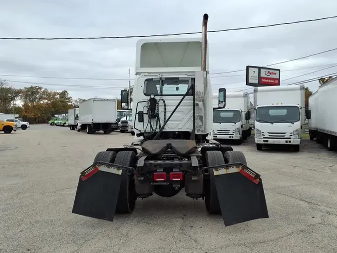 2021 NAVISTAR INTERNATIONAL LT625 DAYCAB S/A