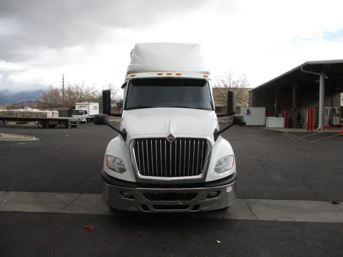 2019 NAVISTAR INTERNATIONAL LT625 SLPR CAB