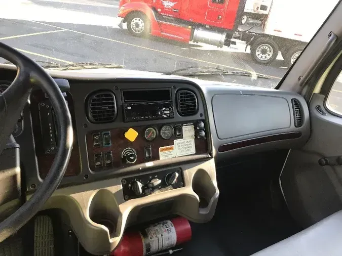 2018 Freightliner M2