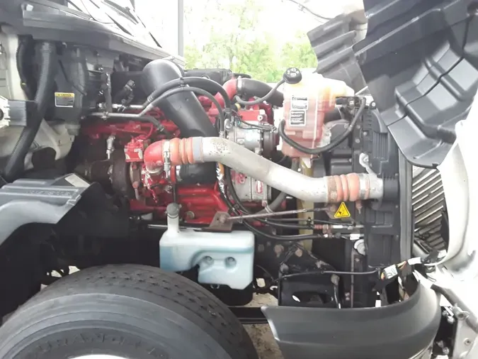 2019 NAVISTAR INTERNATIONAL LT625 DAYCAB T/A