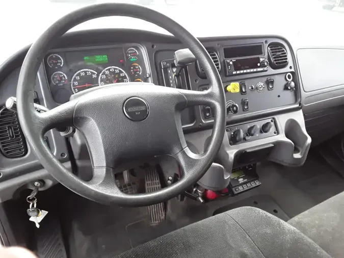 2016 FREIGHTLINER/MERCEDES M2 1062b4ad3429cfbc8d7413bcb7f845bb3fc