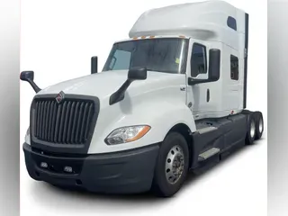 2022 International LT625