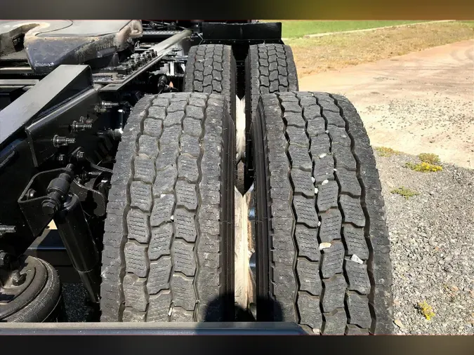 2023 INT LT625 6x4