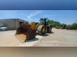 2015 CATERPILLAR 982