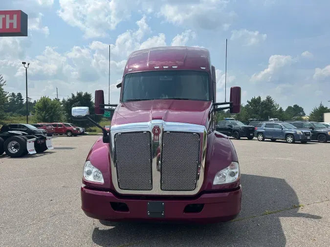 2022 Kenworth T680