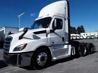 2020 FREIGHTLINER/MERCEDES NEW CASCADIA PX12664