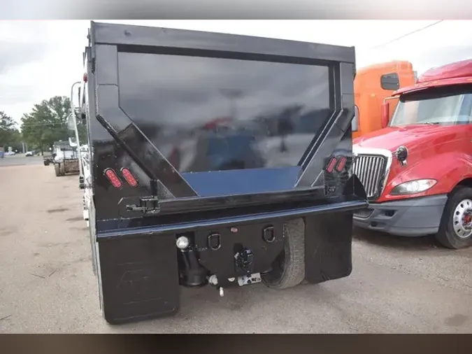 2007 FREIGHTLINER BUSINESS CLASS M2 112
