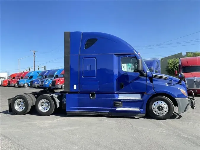 2021 FREIGHTLINER CA126