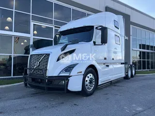 2024 VOLVO VNL64T860