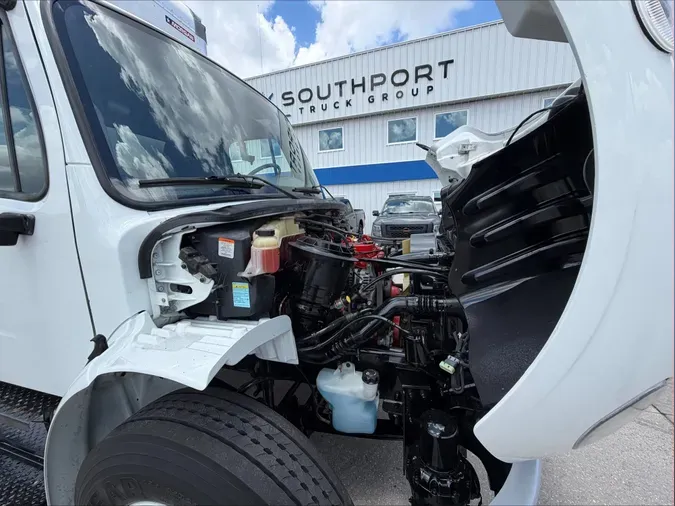 2019 Freightliner M2