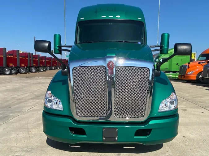 2020 Kenworth T680