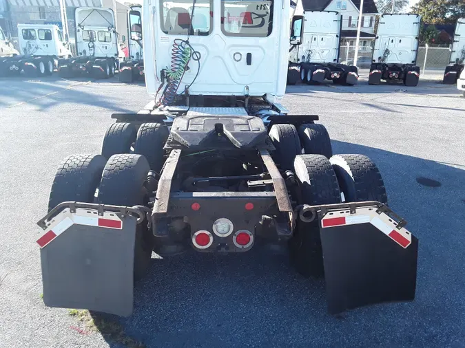 2018 FREIGHTLINER/MERCEDES CASCADIA 125