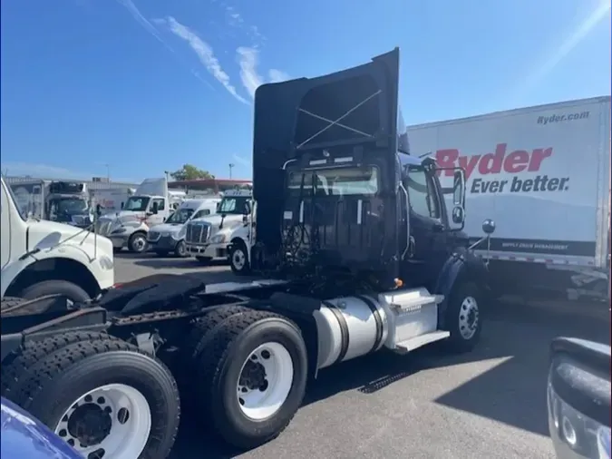 2020 FREIGHTLINER M2 112