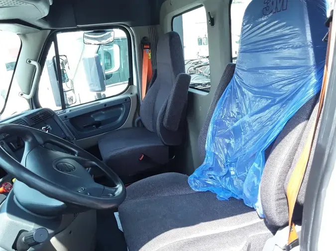 2018 FREIGHTLINER CASCADIA 125