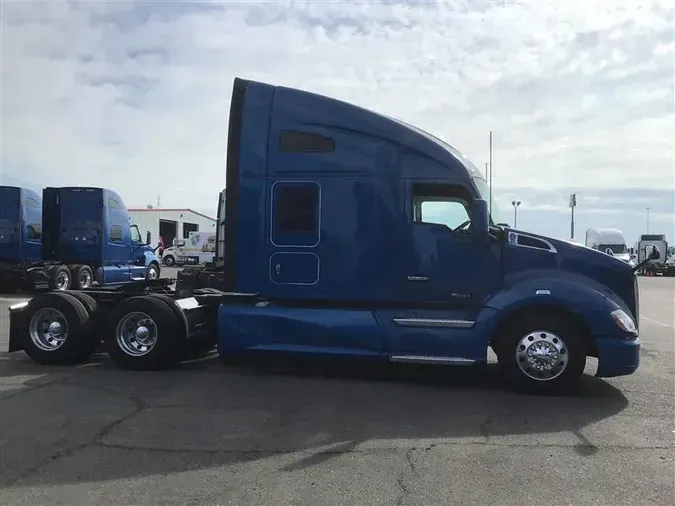 2021 KENWORTH T680