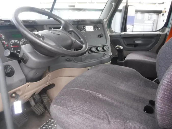 2018 FREIGHTLINER/MERCEDES CASCADIA 125