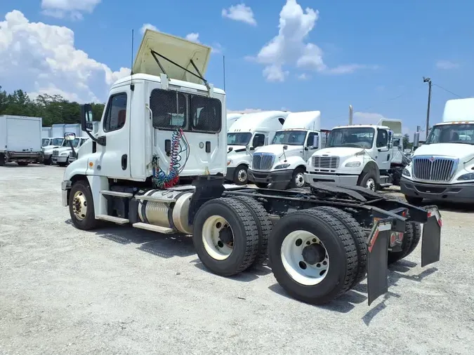2017 FREIGHTLINER CASCADIA 125