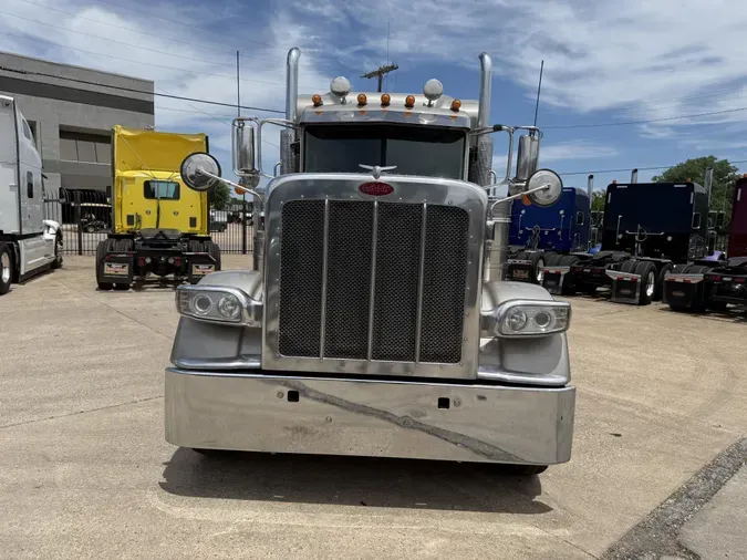 2019 Peterbilt 389