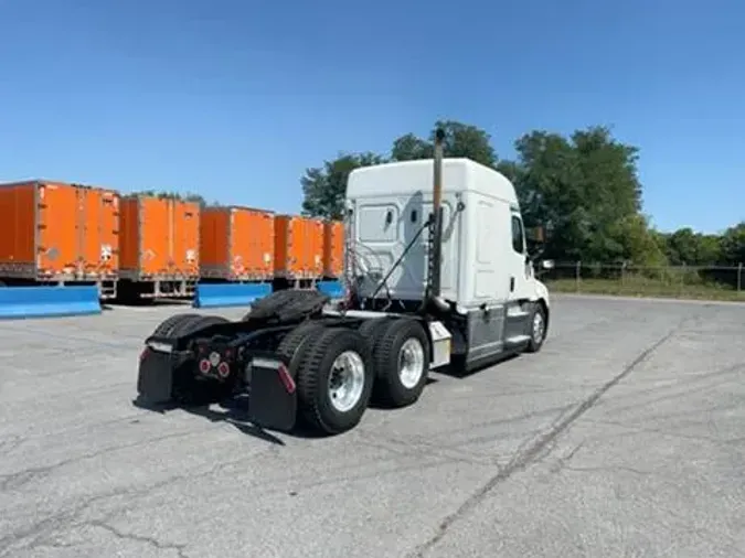 2020 Freightliner Cascadia