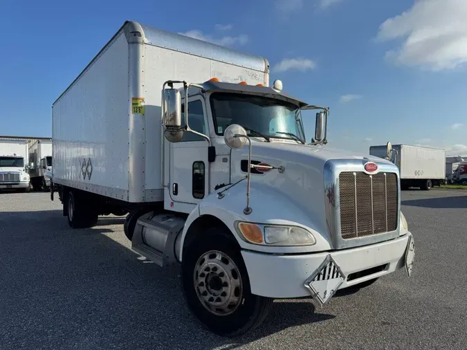 2017 Peterbilt 337