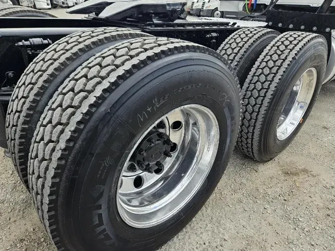 2020 MACK AN64T