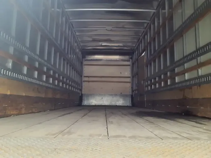 2018 FREIGHTLINER M2 106