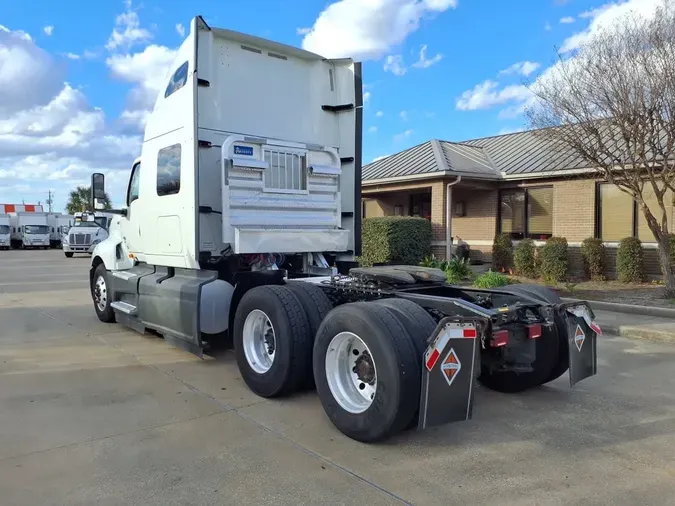 2020 NAVISTAR INTERNATIONAL LT625 SLPR CAB