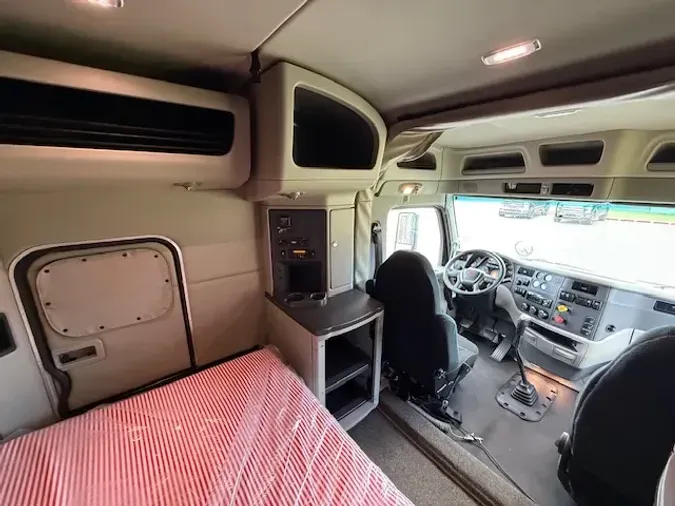 2019 PETERBILT 579