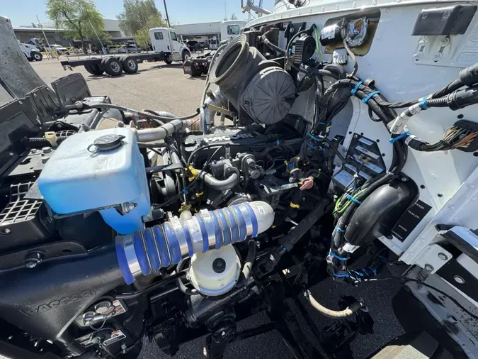 2019 Peterbilt 337