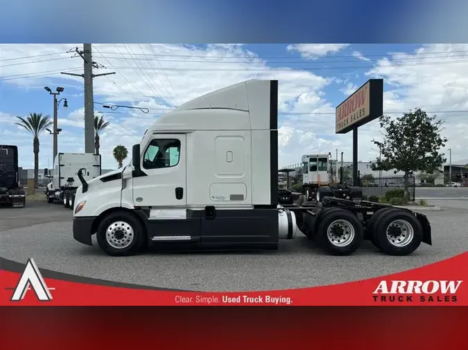 2021 FREIGHTLINER CA116