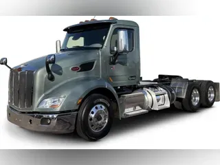 2021 Peterbilt 579