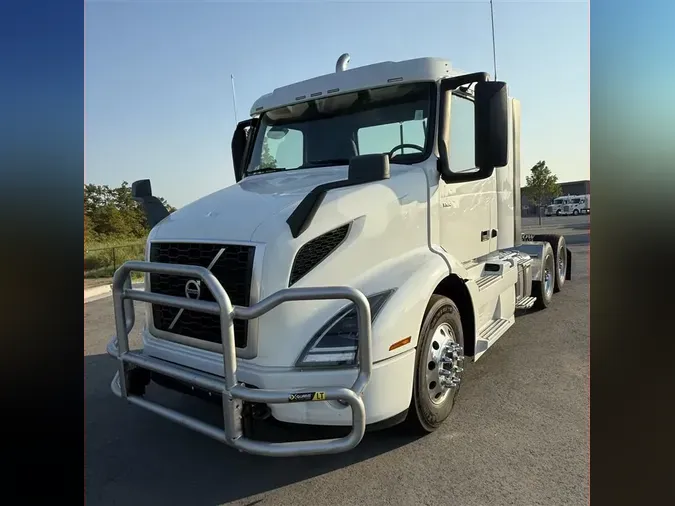 2024 VOLVO VNR64T3002b7e29b22c074067b6c7348a40d5693d