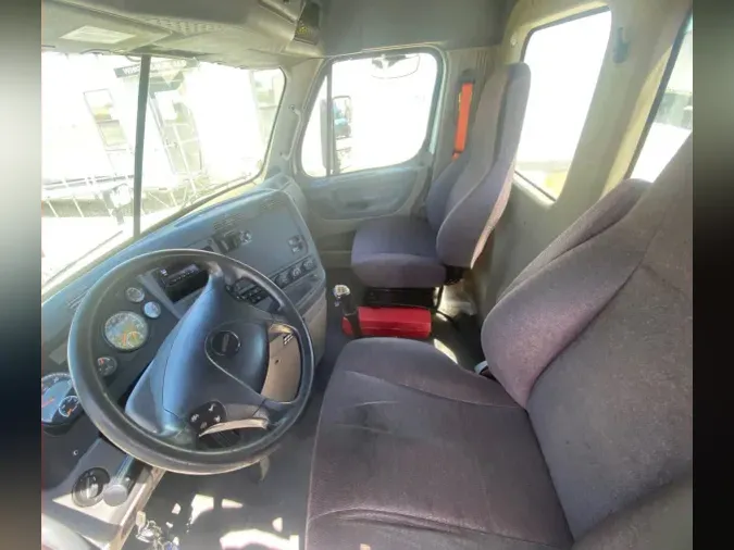 2019 FREIGHTLINER/MERCEDES CASCADIA 125