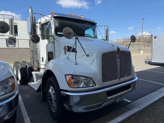 2018 KENWORTH T370